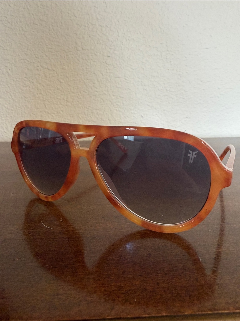 Frye Tan Brown Plastic Aviator Sunglasses - Picture 2 of 9